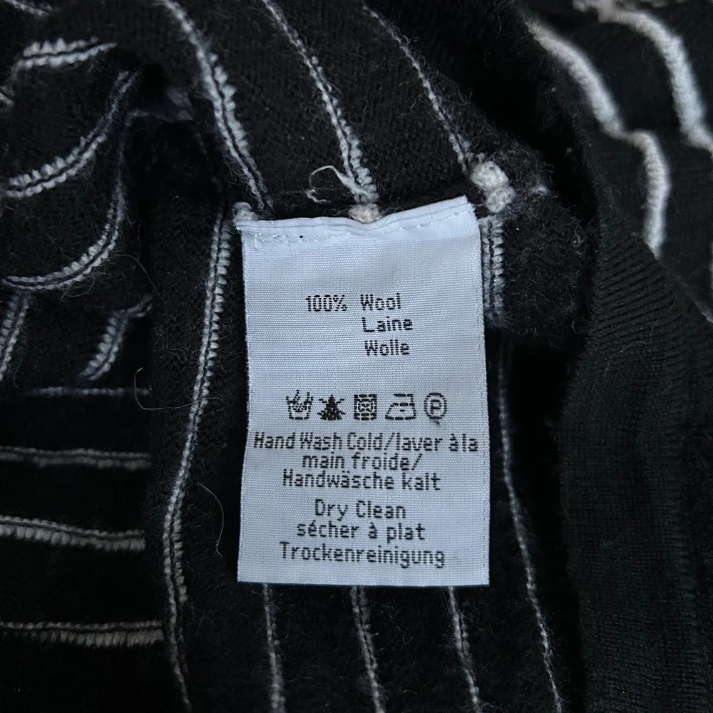 Neve⎪Wool Pullover Sweater In Size S. - Picture 7 of 11